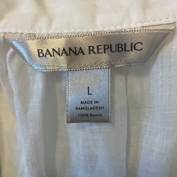 Banana Republic large white sleeveless top. - Picture 3 of 3